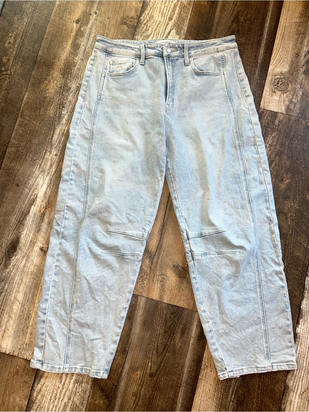 NWOT Flying Monkey Beck High - Barrel - Wide Leg Light Wash Jeans - Picture 3 of 9